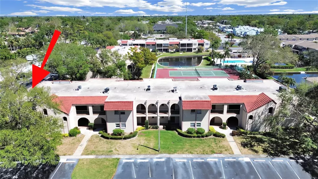 9700 STARKEY RD #321, Seminole, FL 33777