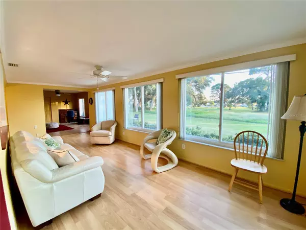 Seminole, FL 33776,9082 141ST ST