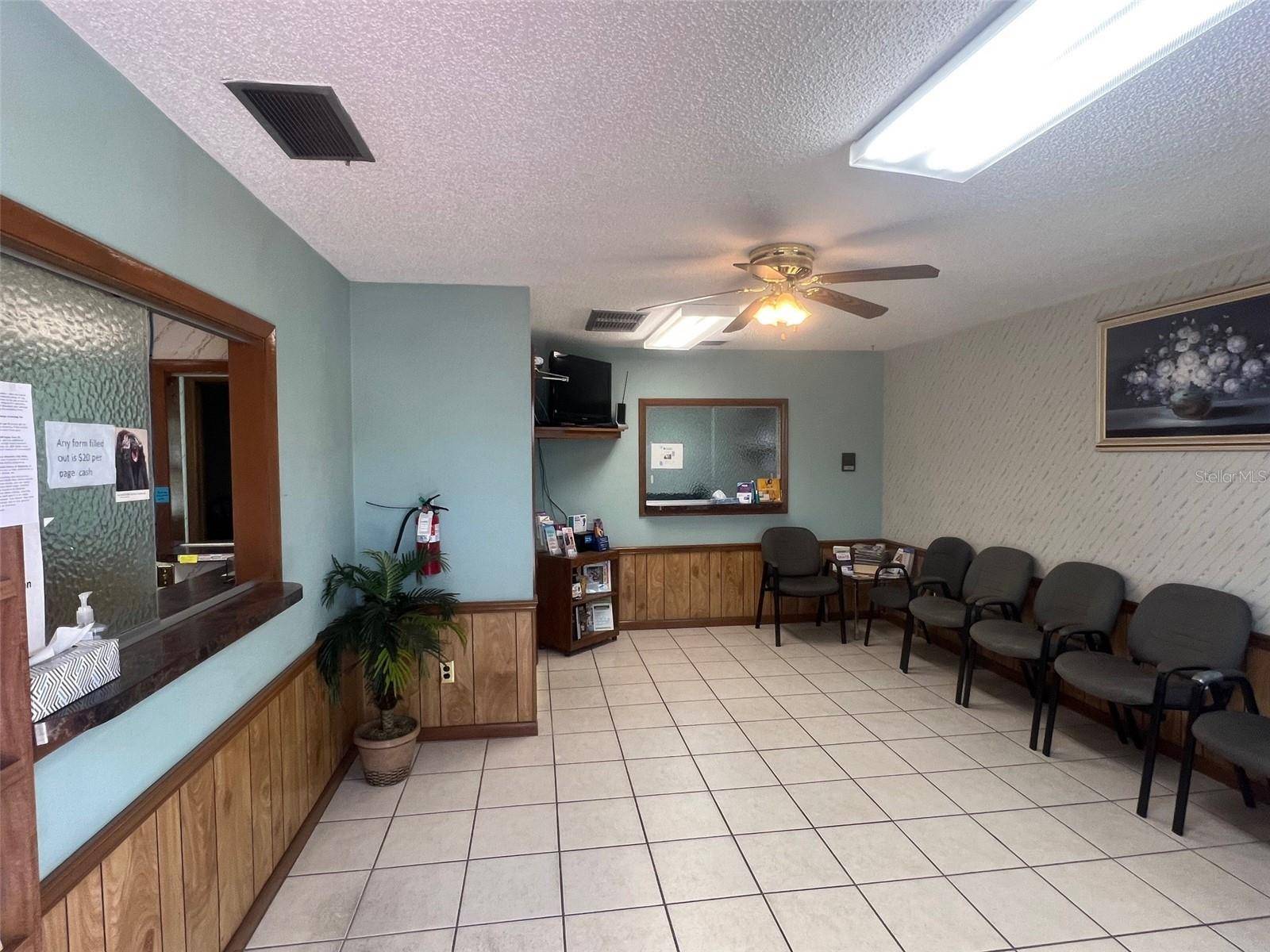 Plant City, FL 33563,205 N PLANT AVE
