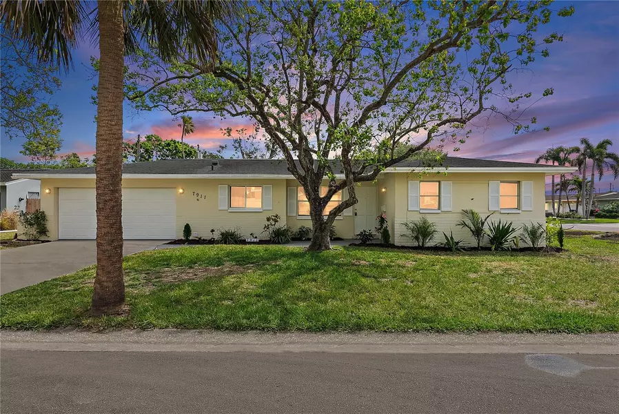 7911 N 2ND WAY N, St Petersburg, FL 33702