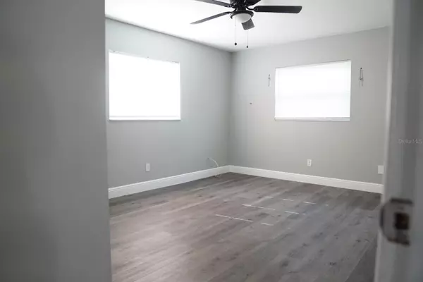 Tampa, FL 33607,2944 W BEACH