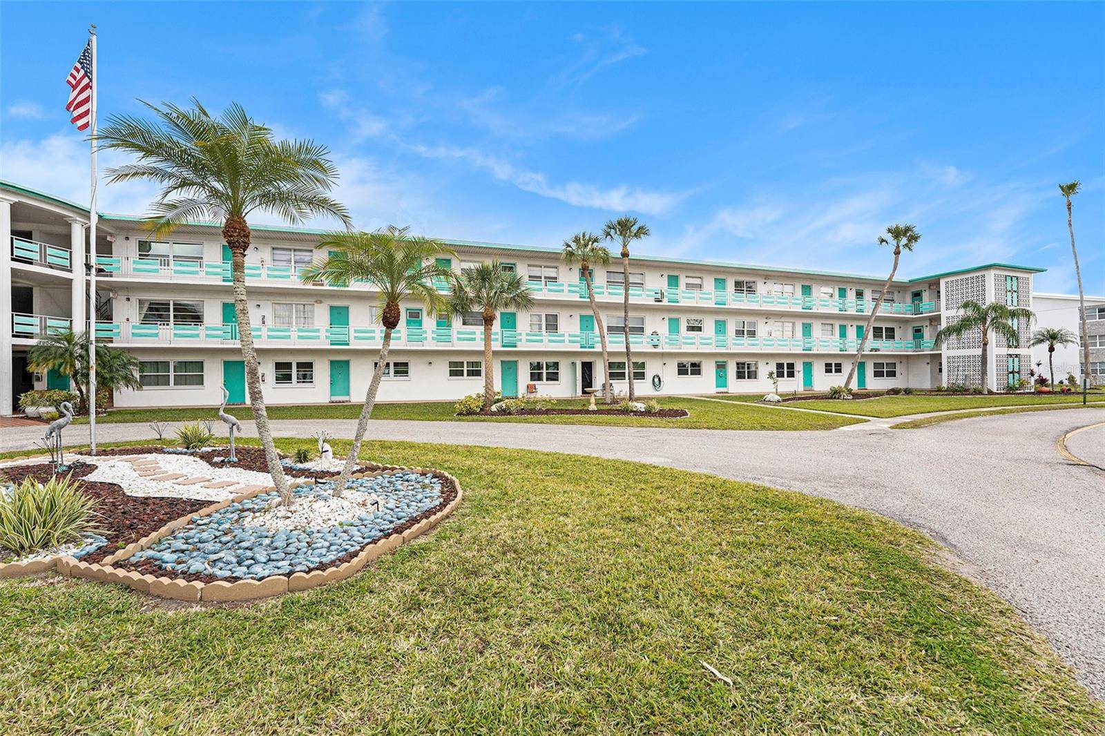 St Petersburg, FL 33714,1900 59TH AVE N #217