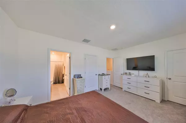 1504 COLT CREEK PL Wesley Chapel, FL 33543