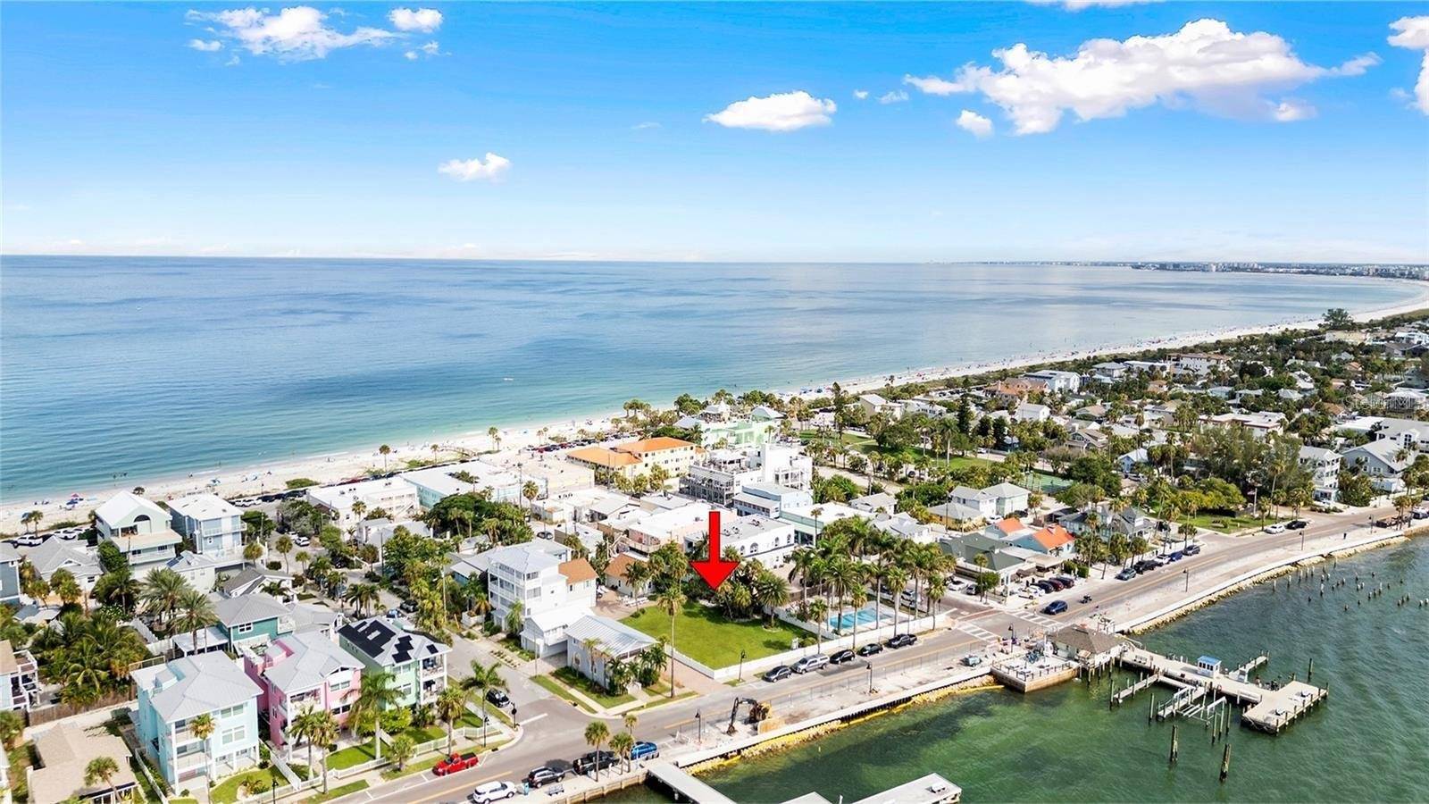St Pete Beach, FL 33706,702 PASS A GRILLE WAY