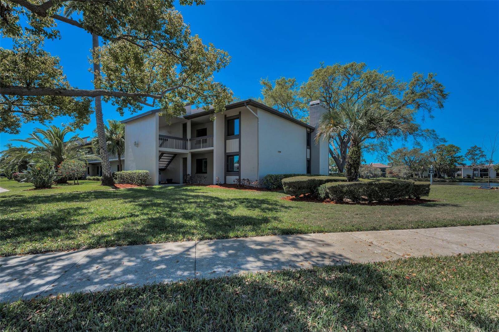 Oldsmar, FL 34677,232 NINA WAY #232