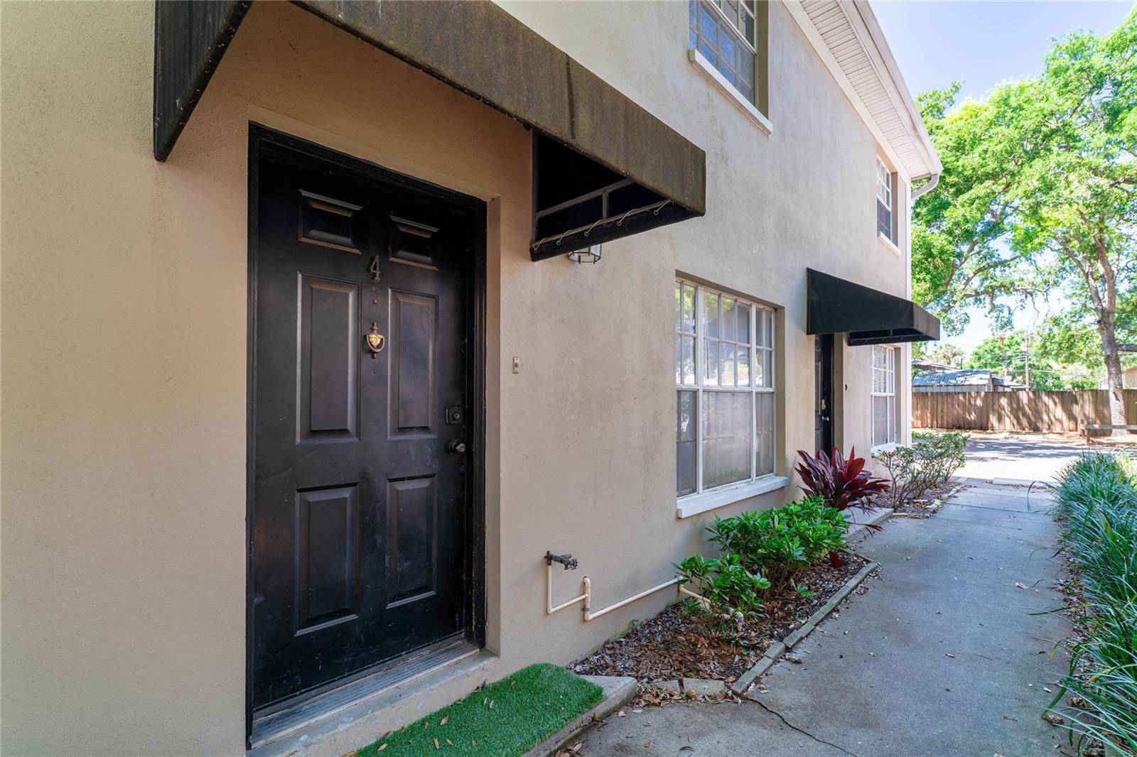 408 S ARRAWANA AVE #B4, Tampa, FL 33609