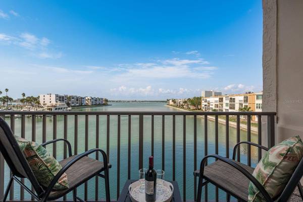 7300 SUN ISLAND DR S #202, South Pasadena, FL 33707