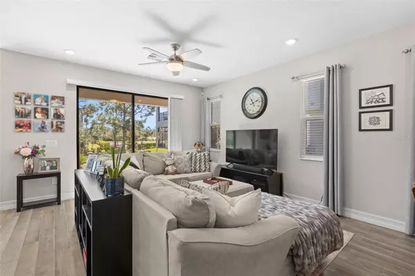 4600 LAGONA LN Wesley Chapel, FL 33543