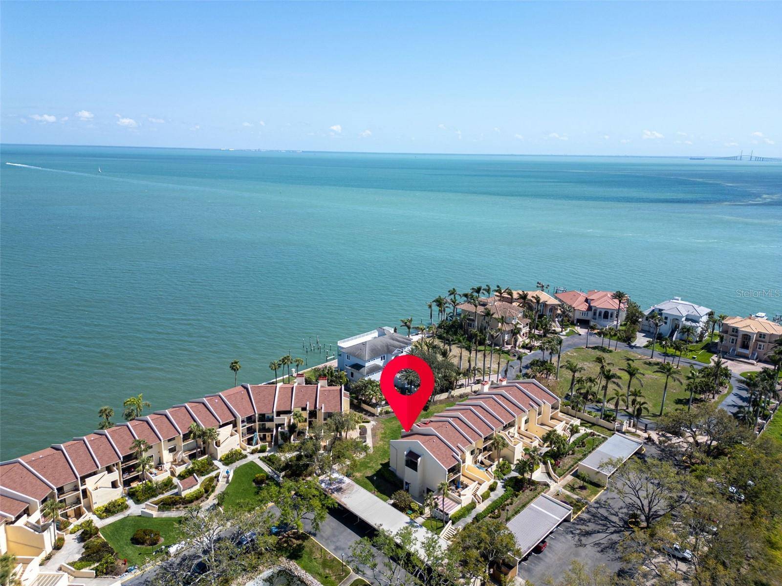 7550 SUNSHINE SKYWAY LN S #P11,  St Petersburg,  FL 33711