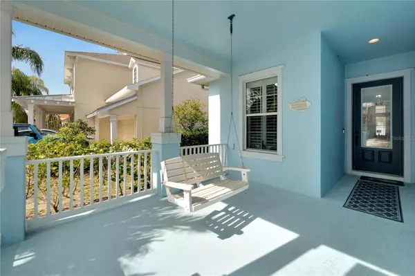 Apollo Beach, FL 33572,527 MANNS HARBOR DR