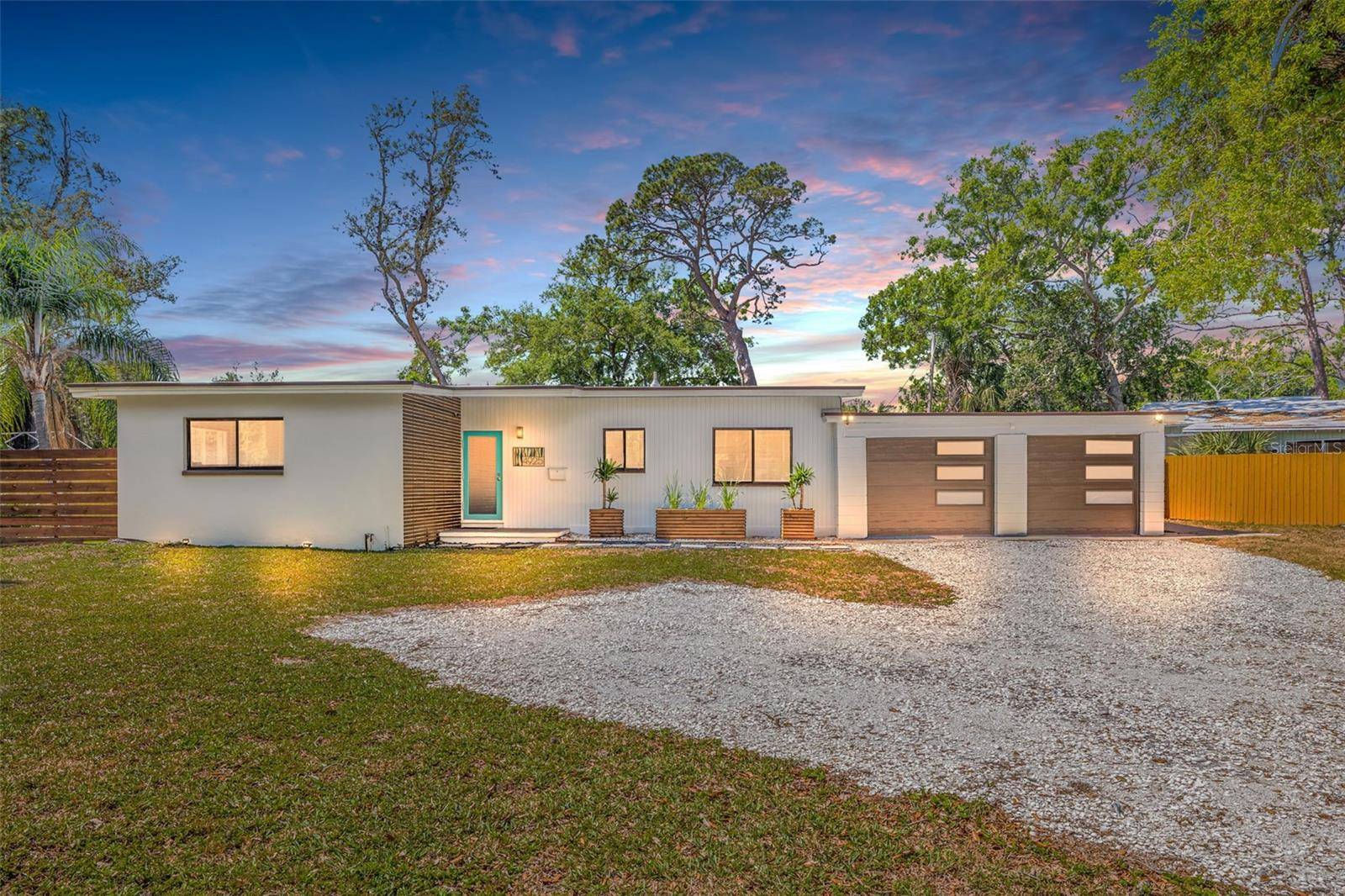 4925 CAMELLIA WAY S, St Petersburg, FL 33705