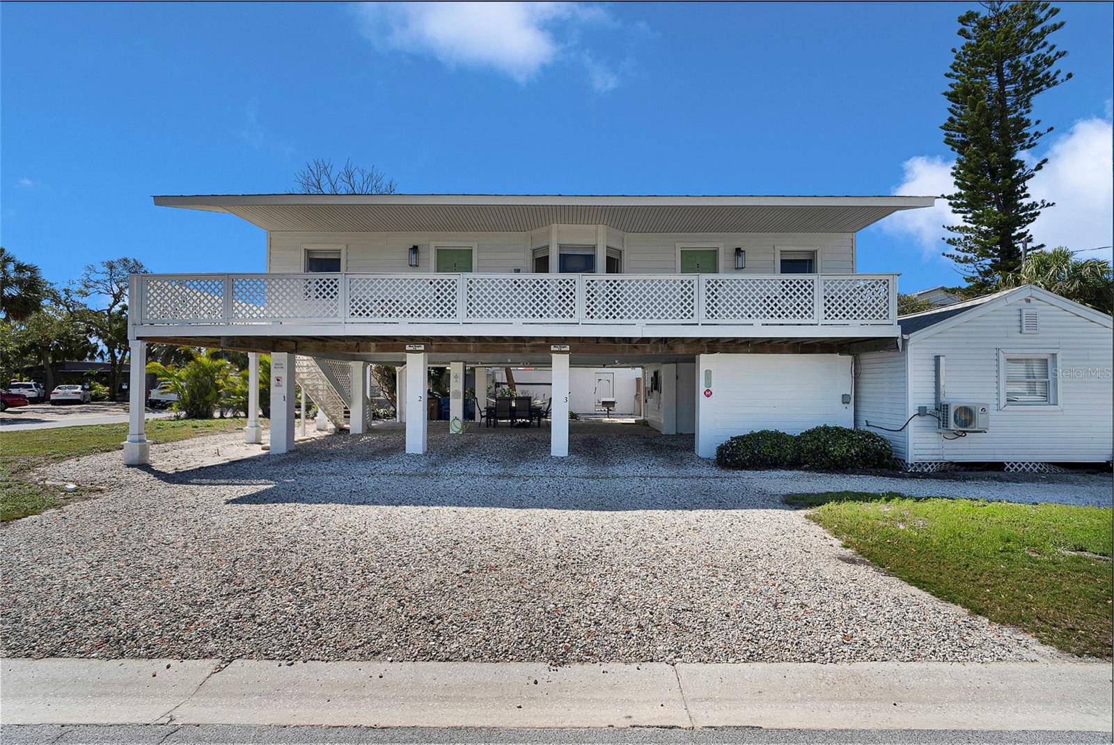 2116/2114 1ST ST, Indian Rocks Beach, FL 33785