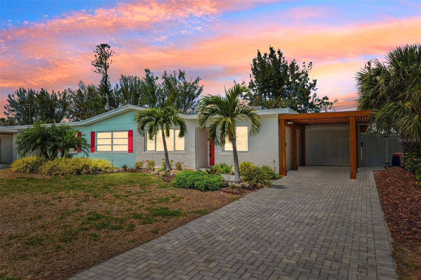 438 62ND ST, Holmes Beach, FL 34217