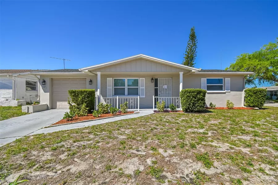 1103 CONOLEY LN, Holiday, FL 34691