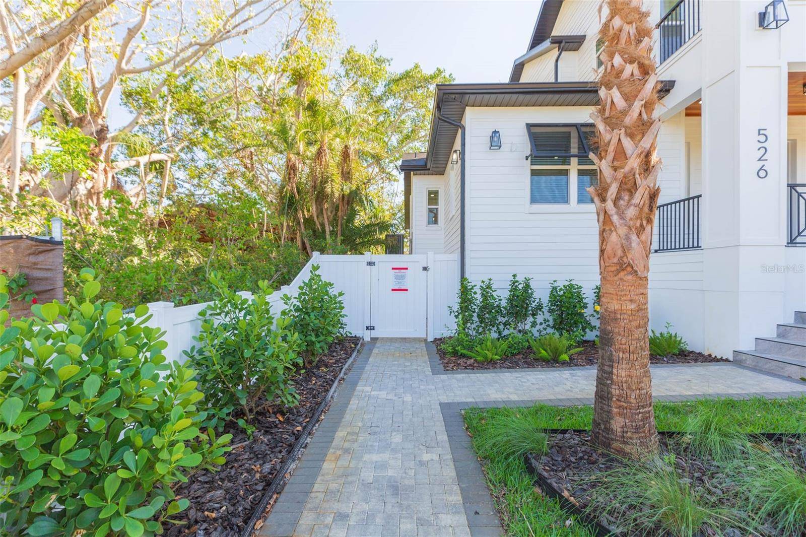 St Petersburg, FL 33705,526 39TH AVE S