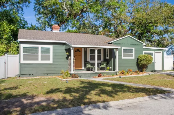 2125 ACORN PL S, St Petersburg, FL 33712