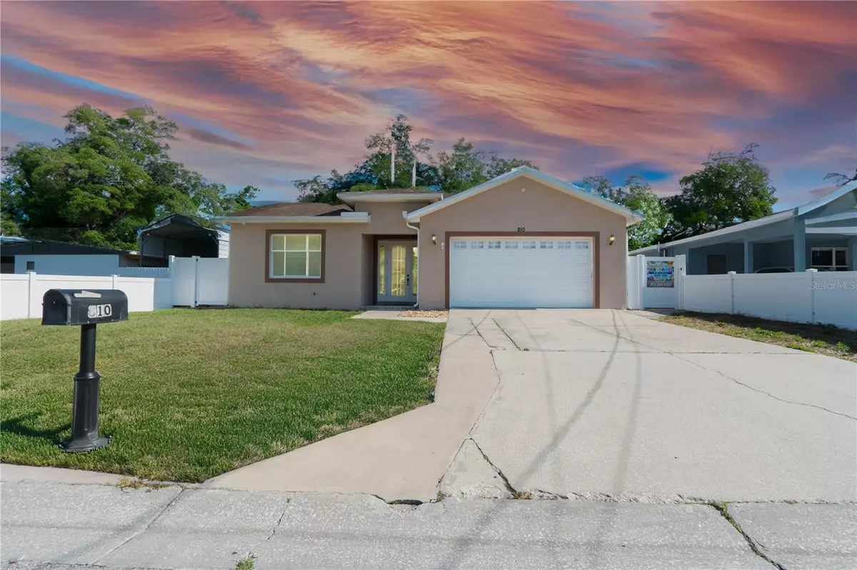 Tampa, FL 33604,810 W WHATLEY PL