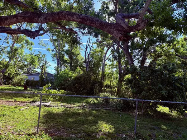 St Petersburg, FL 33714,4409 43RD ST N