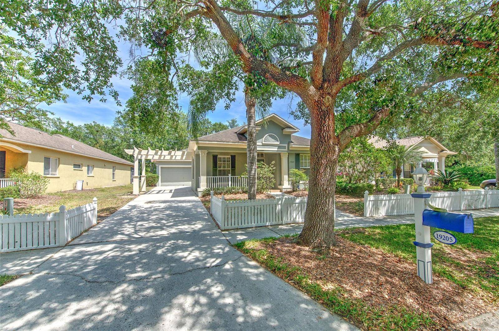 Lutz, FL 33558,19205 SEA MIST LN