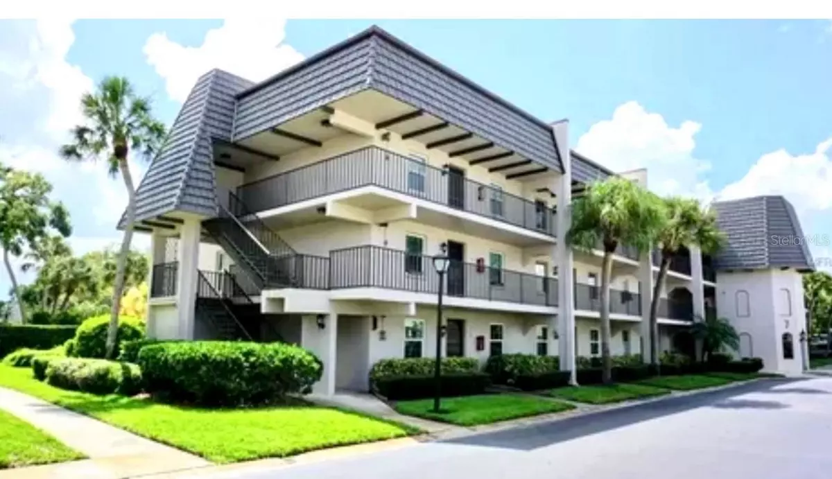 Seminole, FL 33777,717 CORDOVA GREEN