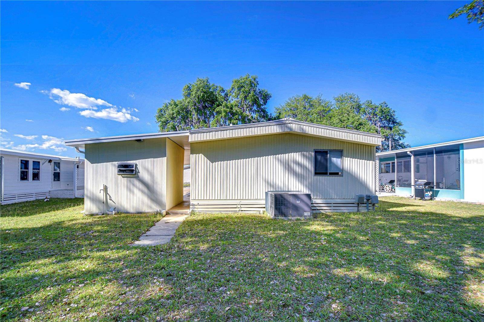 Zephyrhills, FL 33541,34834 CARL AVE