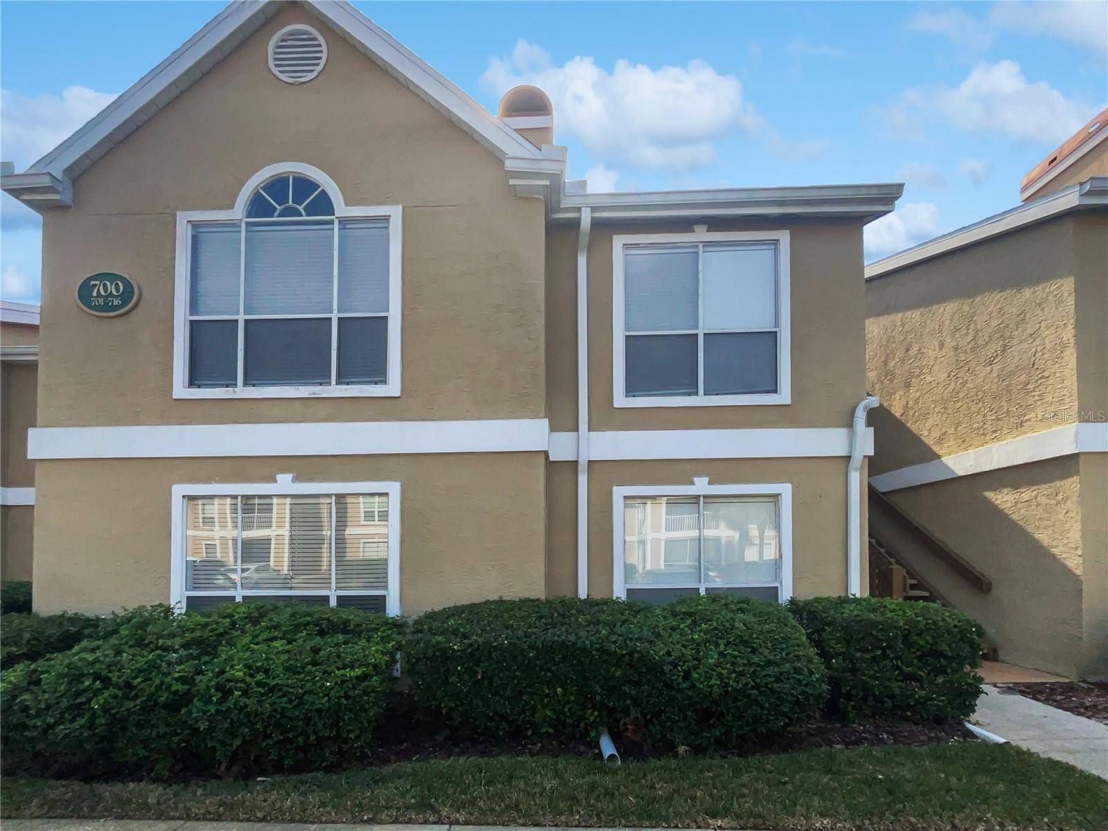 9481 HIGHLAND OAK DR #703, Tampa, FL 33647
