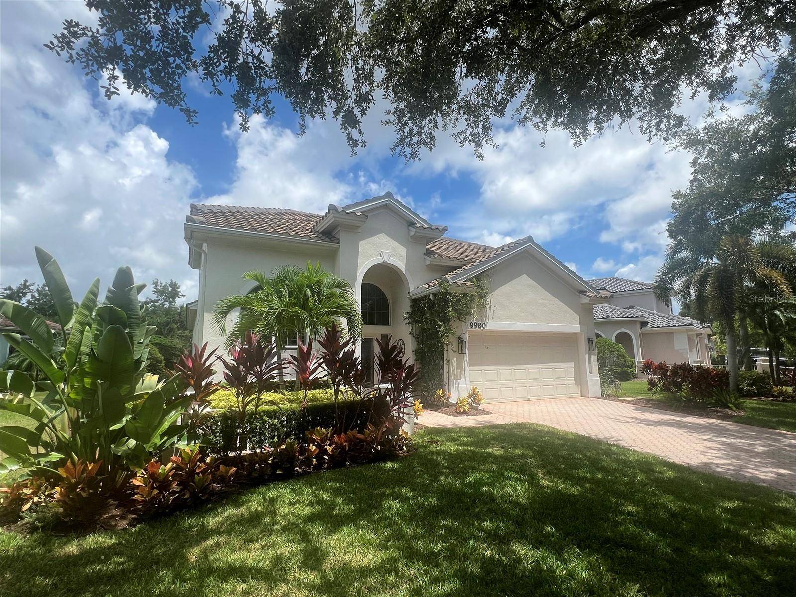 9980 SAGO POINT DR, Seminole, FL 33777
