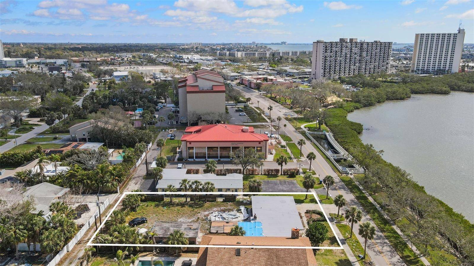 South Pasadena, FL 33707,7075 SUNSET DR S