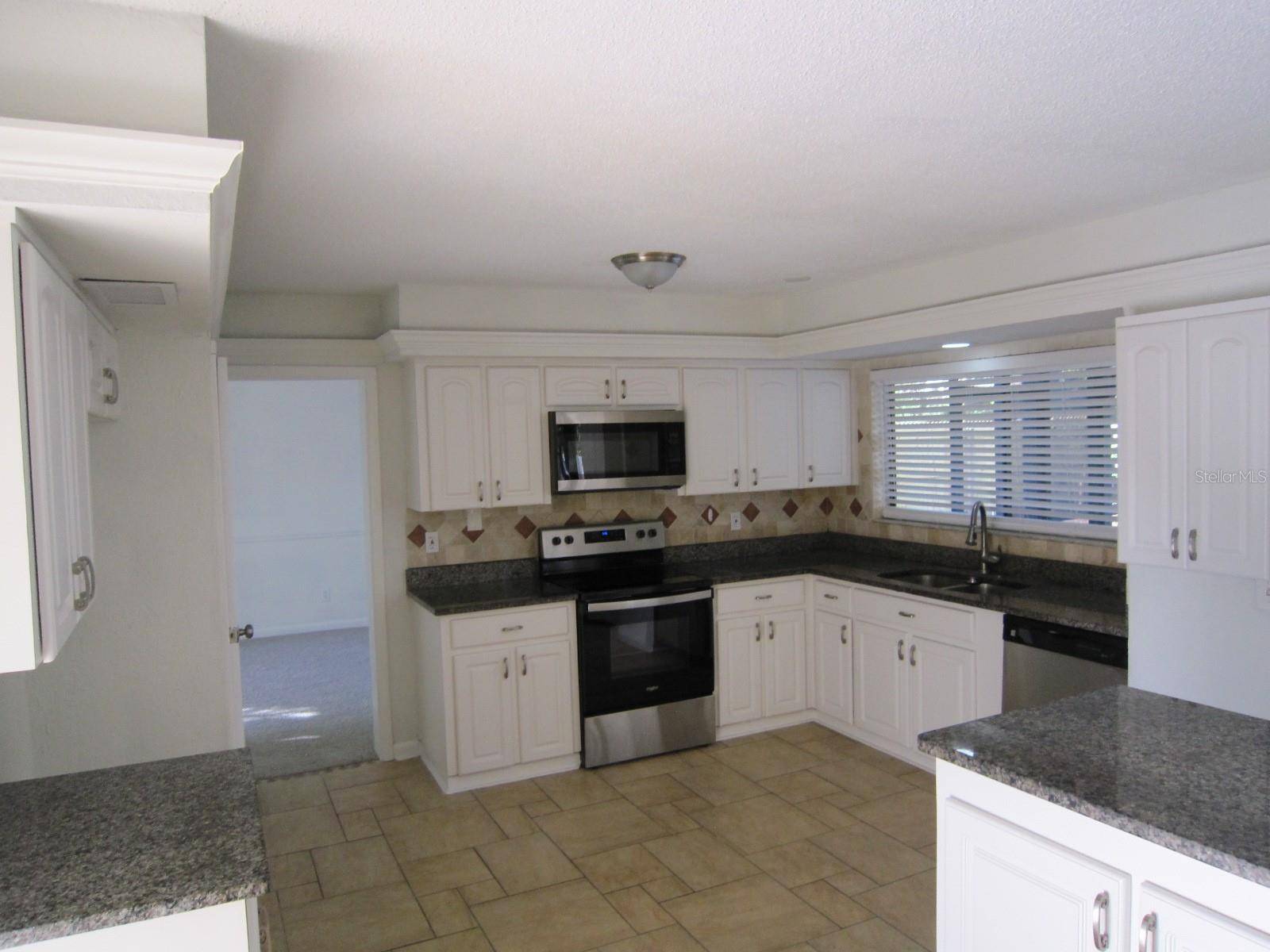 Tampa, FL 33624,4118 DELLBROOK DR