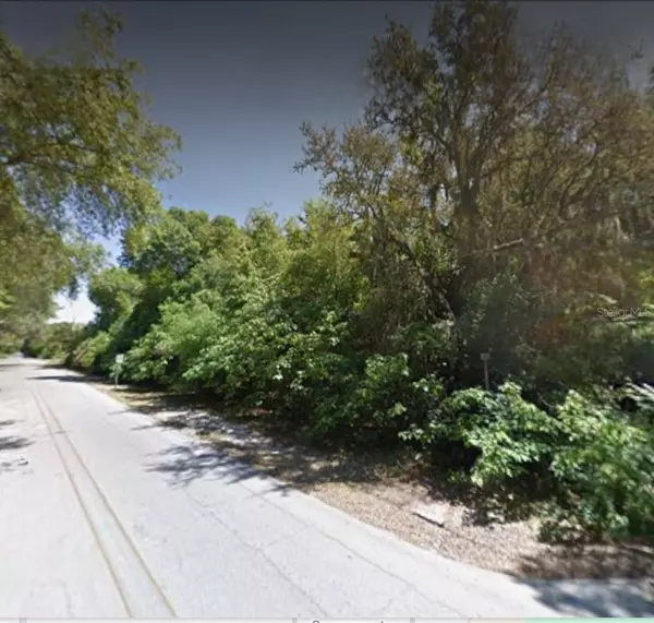 Zephyrhills, FL 33542,5430 BASIE ST