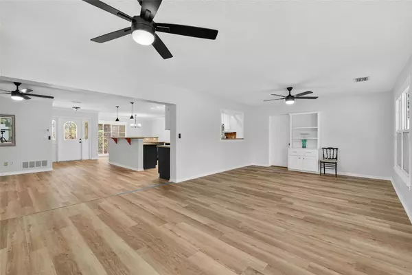 Seminole, FL 33776,13841 89TH AVE