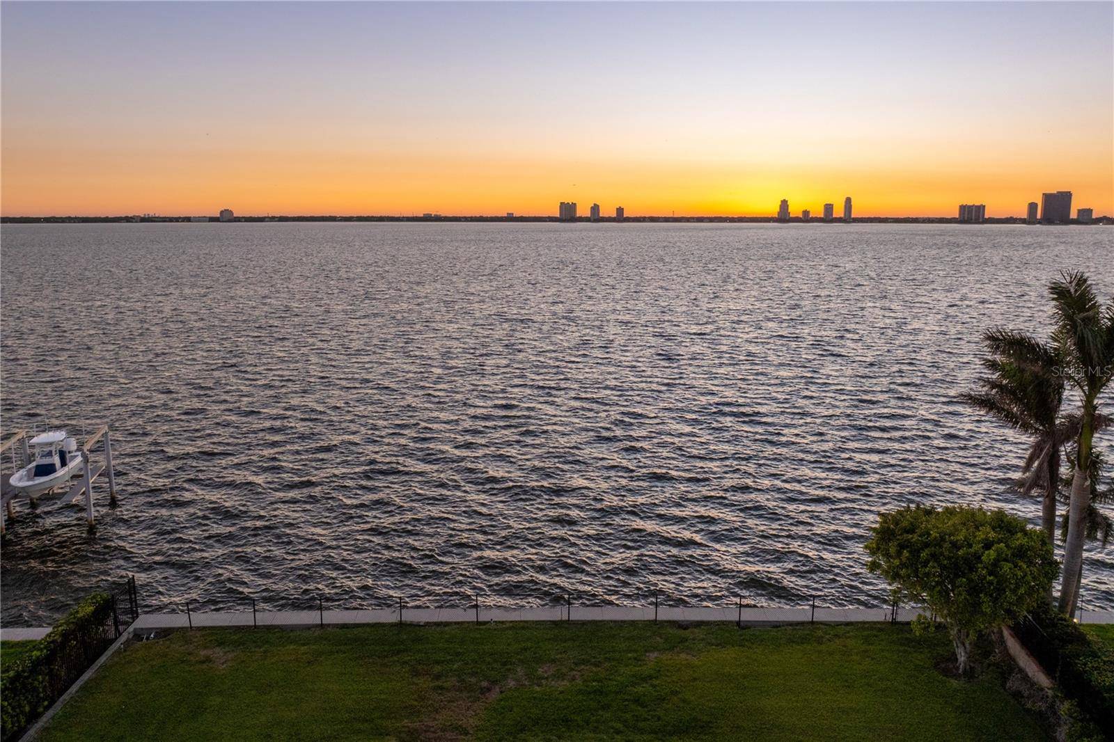 Tampa, FL 33606,80 MARTINIQUE AVE