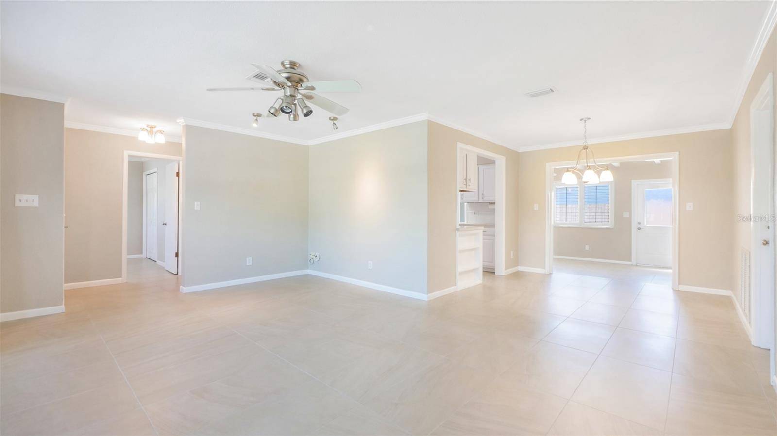 Seminole, FL 33776,8392 137TH LN