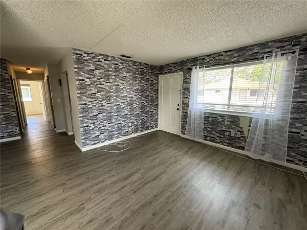 Clearwater, FL 33760,1830 BOUGH AVE #4