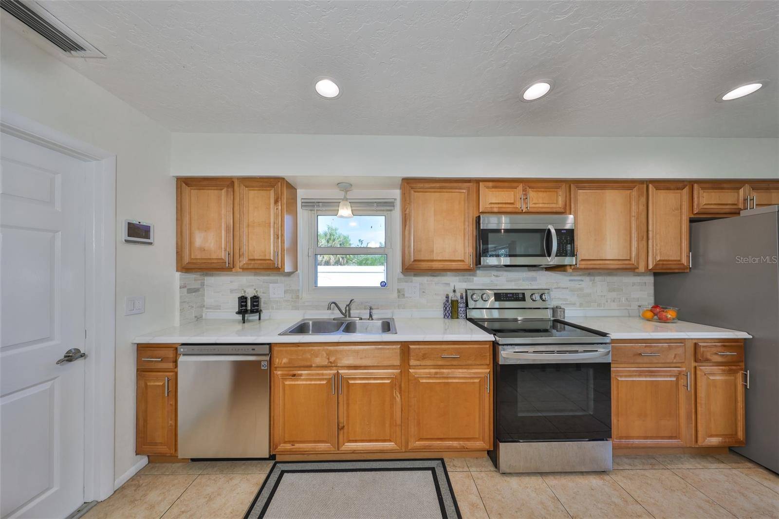 St Petersburg, FL 33702,7491 CEDAR ST NE