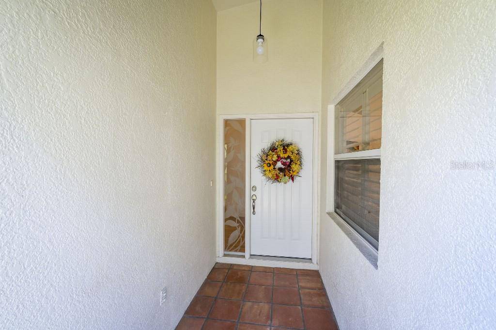 Sarasota, FL 34243,6208 COUNTRY CLUB WAY