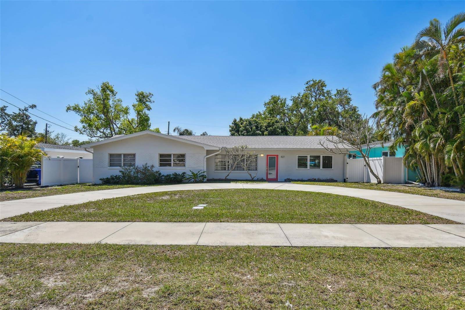 Dunedin, FL 34698,827 VIRGINIA ST