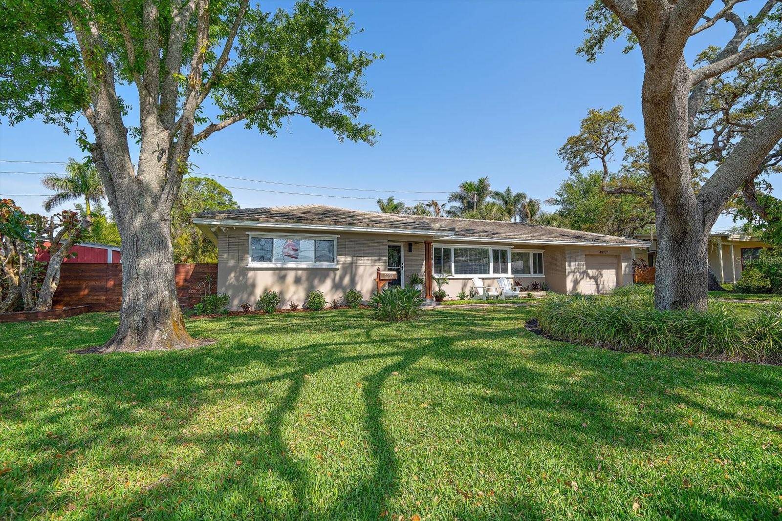St Petersburg, FL 33710,7909 GARDEN DR N