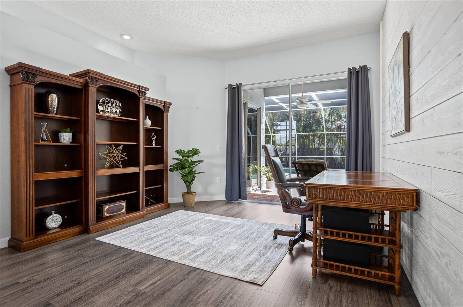 Tarpon Springs, FL 34689,1072 MAINSAIL DR