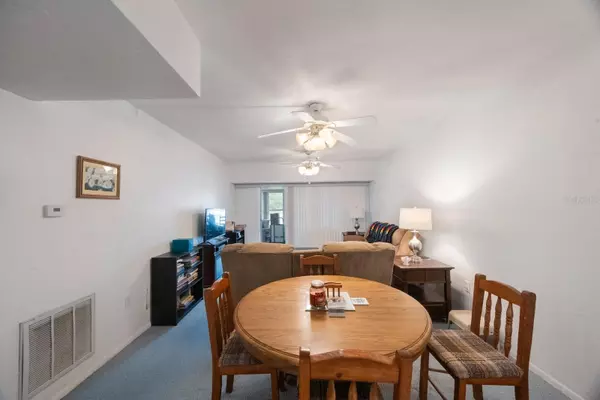 St Petersburg, FL 33708,9945 47TH AVE N #203