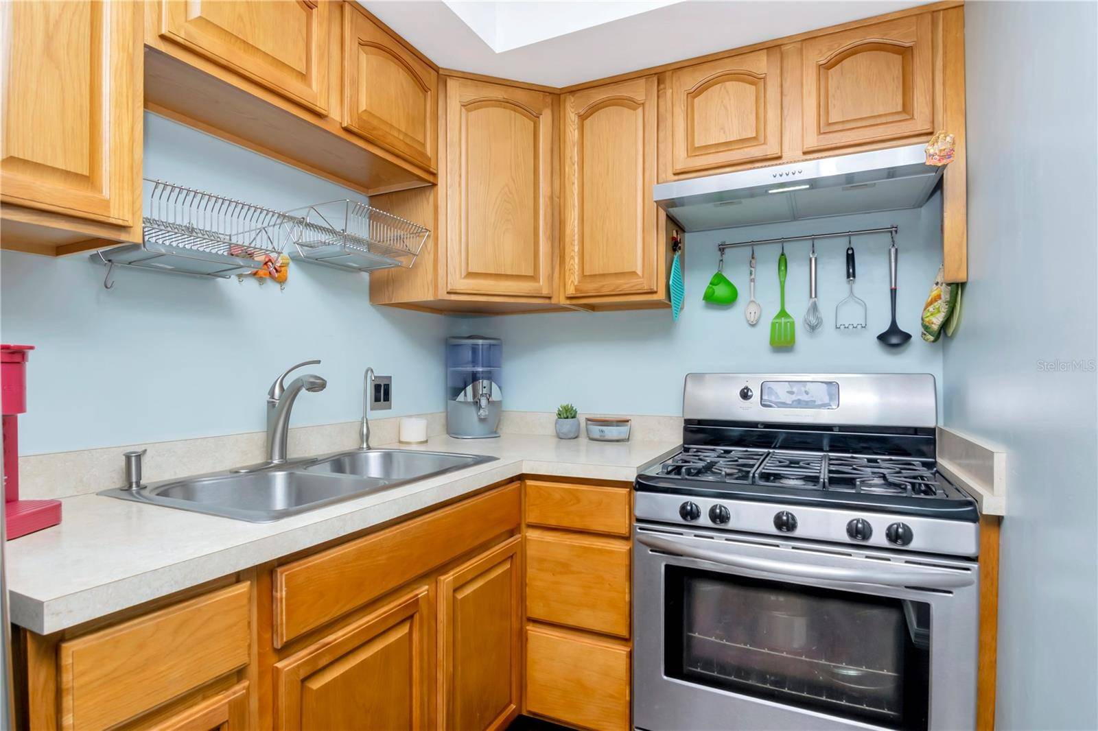 St Petersburg, FL 33714,5850 21ST ST N #12