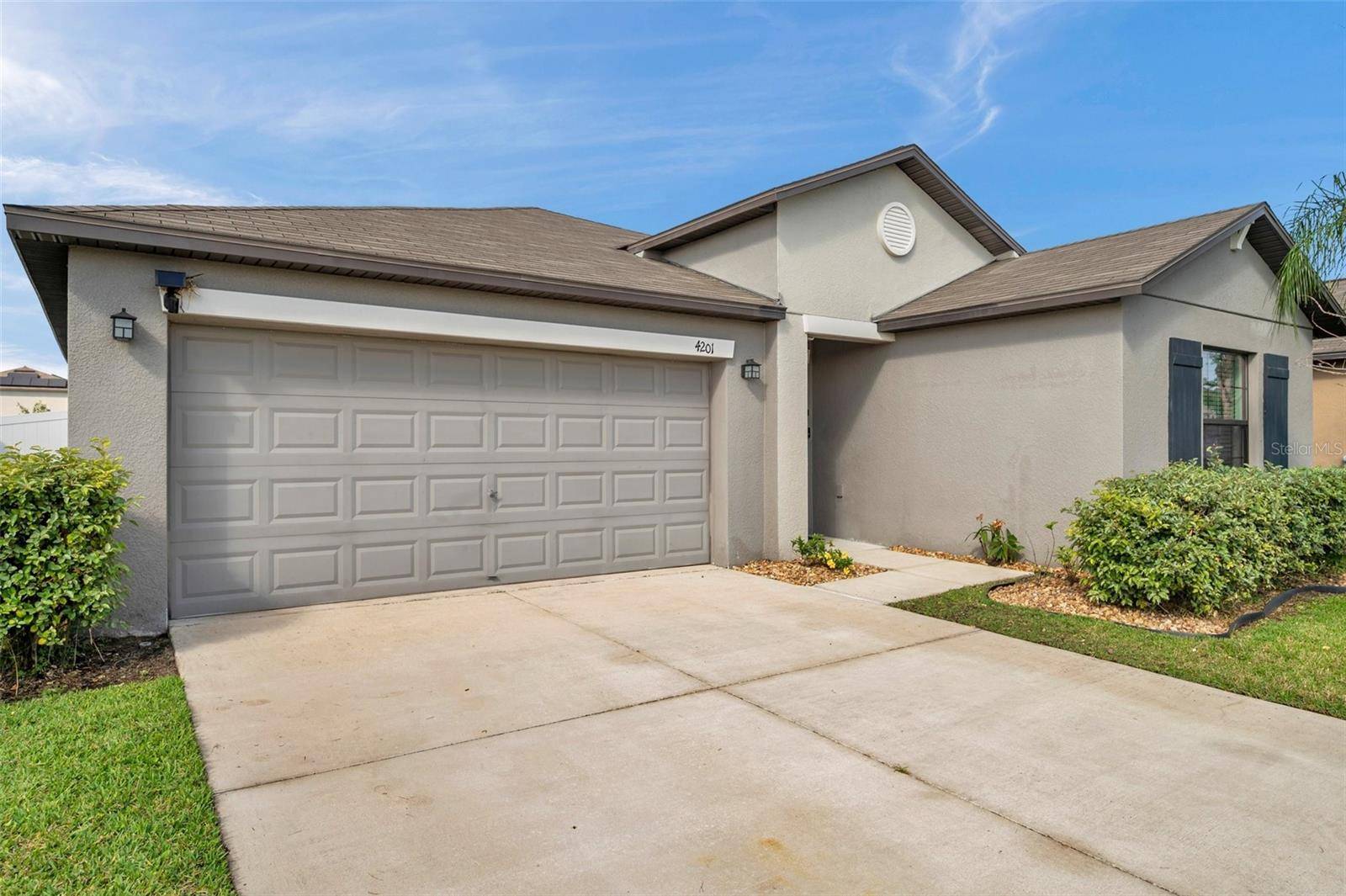 Tampa, FL 33619,4201 GLOBE THISTLE DR
