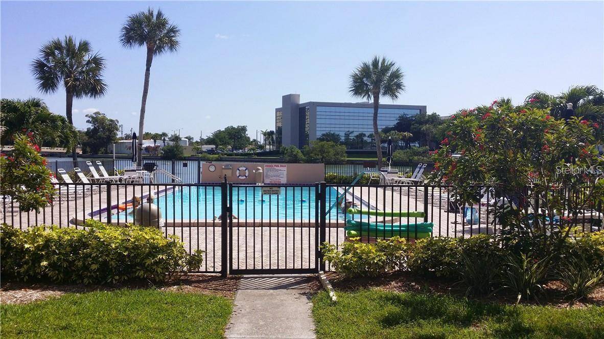 South Pasadena, FL 33707,7425 BAY ISLAND DR S #208