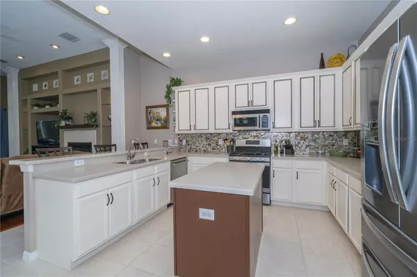 Tampa, FL 33647,8376 GOLDEN PRAIRIE DR