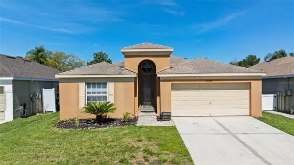 26850 MIDDLEGROUND LOOP, Wesley Chapel, FL 33544