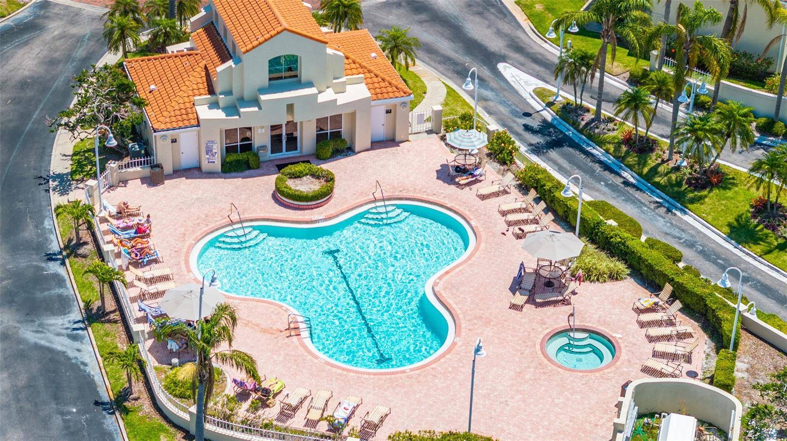 St Petersburg, FL 33715,6131 BAHIA DEL MAR BLVD #240