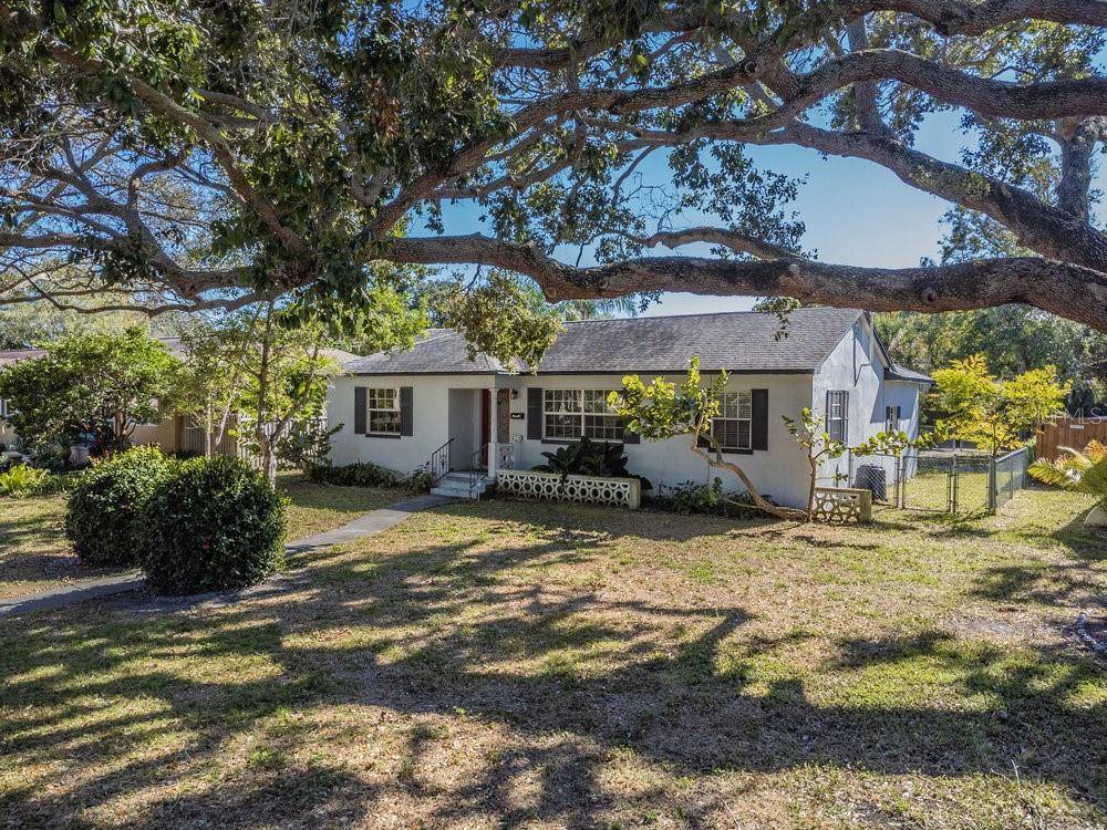 St Petersburg, FL 33703,410 39TH AVE NE