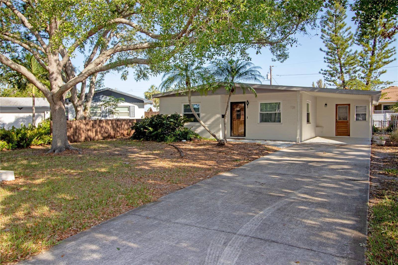 721 75TH AVE N, St Petersburg, FL 33702