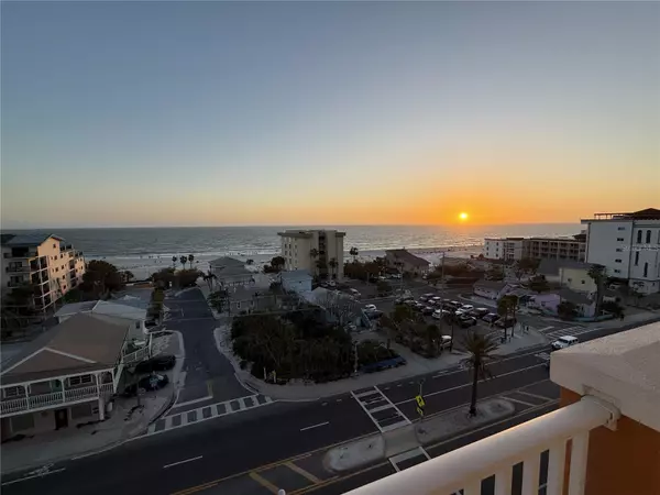 13101 GULF BLVD #1702, St Petersburg, FL 33708
