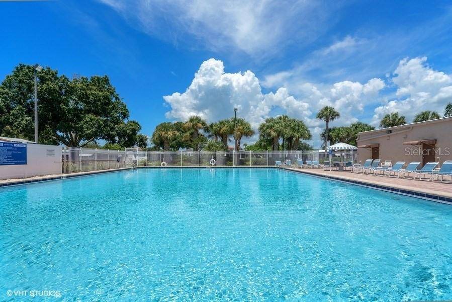 Oldsmar, FL 34677,257 PELICAN DR N